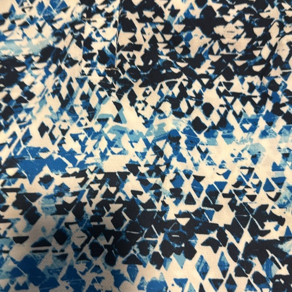 Super cute top that is very versatile. - Picture 2 of 4